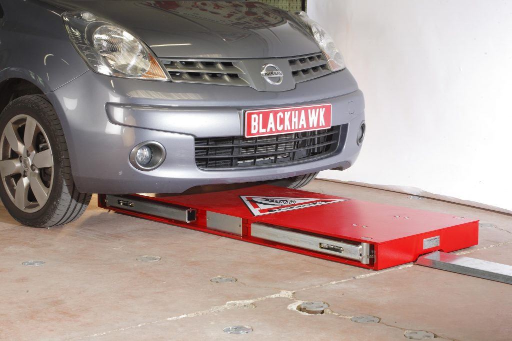 BlackHawk Hydraulic-Electric Scissor lift 3.5t STL27A