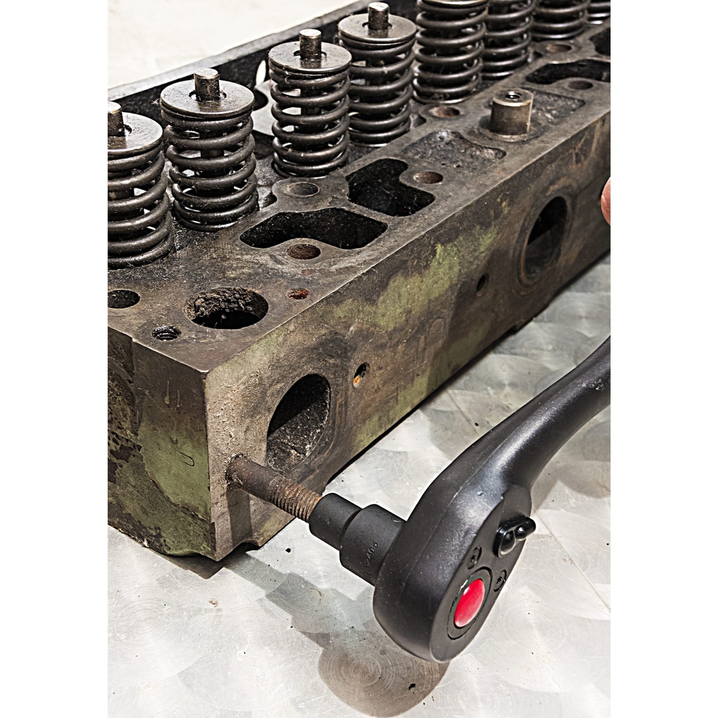 Extractor socket with spiral profile V37 (2)