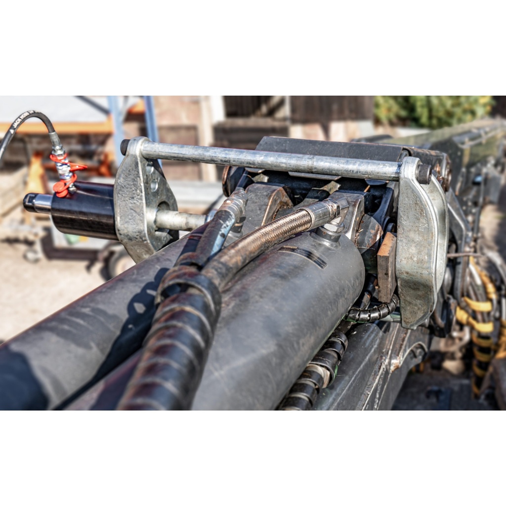 Tractive and compressive hydraulic cylin (5)