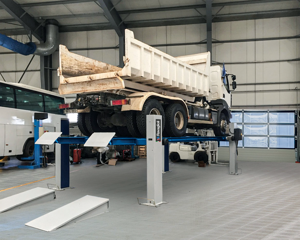 Elektromechaninis keturių kolonų keltuvas, 12 T, KP442E, RAVAGLIOLI