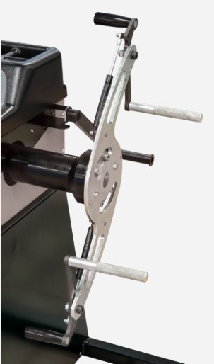 Universal flange for motorcycle wheels (shaft, RAVAGLIOLI (GAR354)