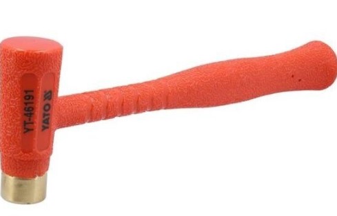 Plaktukas smūgį sugeriančia žalvarine galva