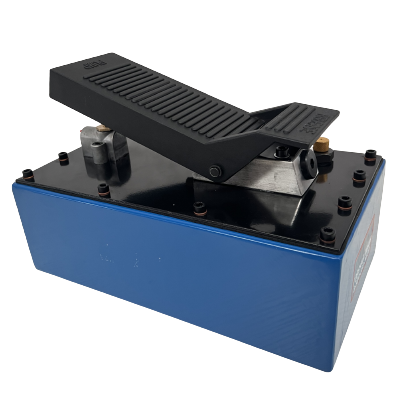 ⬡ Pneumatic / hydraulic foot pump 4.5 l (TAP32)