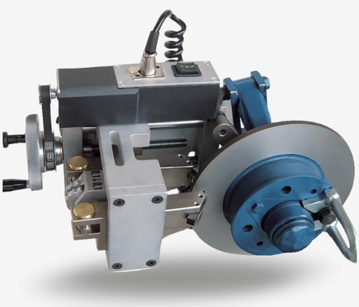 [TD302.MNF] Mobilios stabdžių diskų tekinimo staklės lengviesiems automobiliams COMEC TD302.MNF