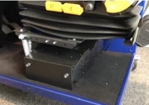 [174] Sunkvežimio / Autobuso simuliatorius "Tutor" F12HV-3/L55 (kopija)