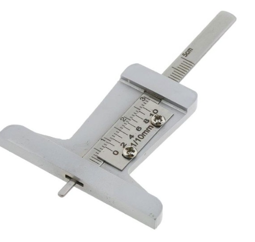 [BACK001] Padangų gylio matavimo įrankis