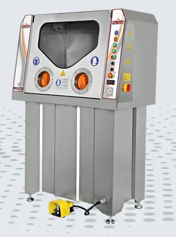 [UYN-200] Rankinė detalių plovykla UYN-200, 